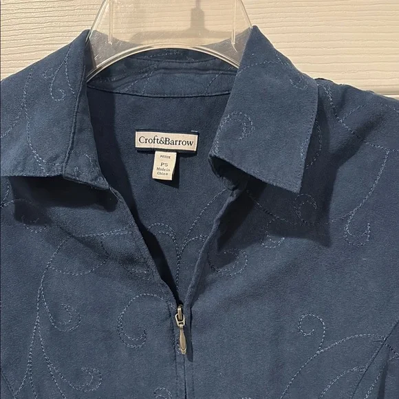 croft & barrow Medium Gray Blue Zip-Front Embroidered Blouse - Picture 5 of 7